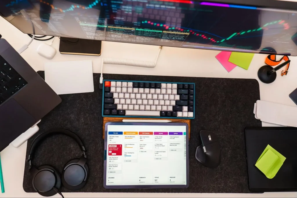 Property Organization Strategies for Digital Businesses
